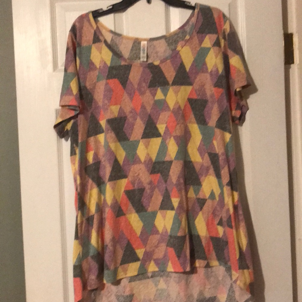 Lularoe Classic Tee